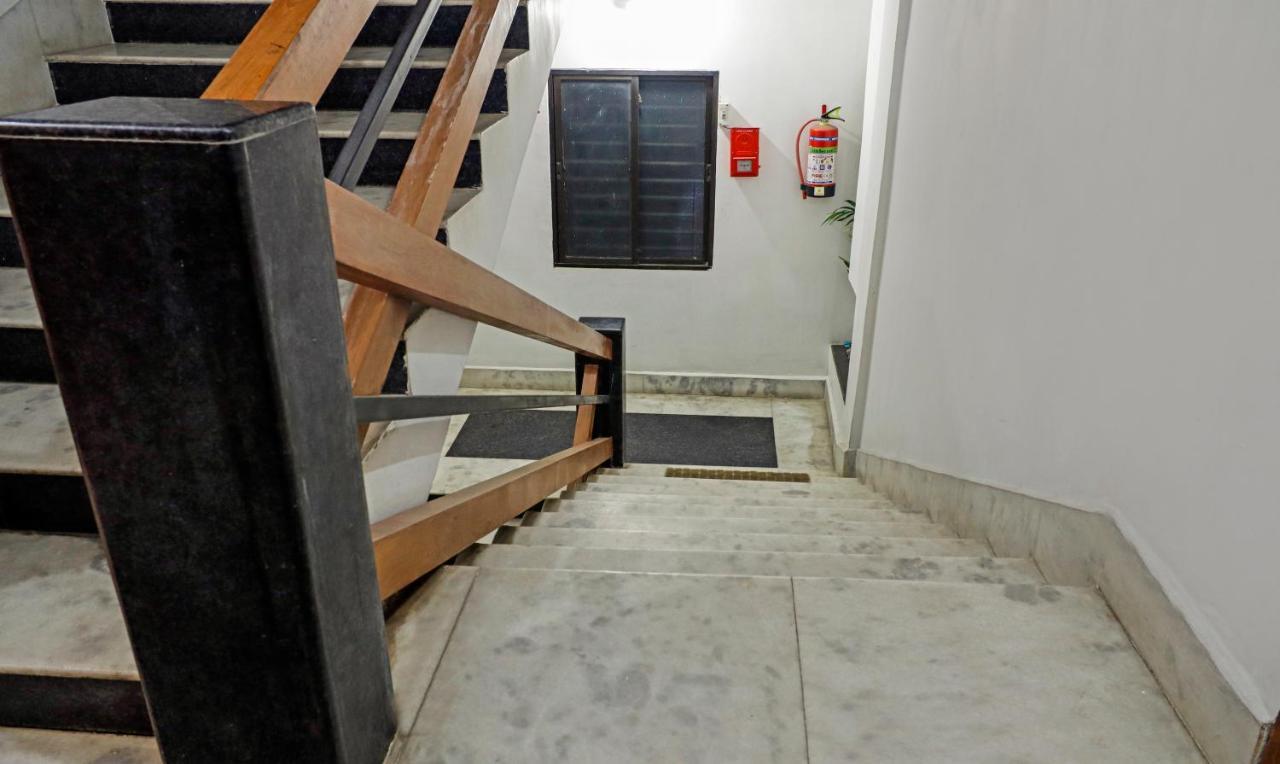 Treebo Umal Homestay Ganeshguri Guwahati Bagian luar foto